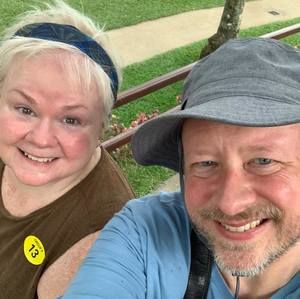 Meet your Posher, Lorie